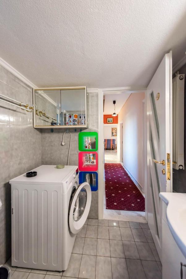 Flisvos Elite Seafront Luxury Apartment Atene Esterno foto