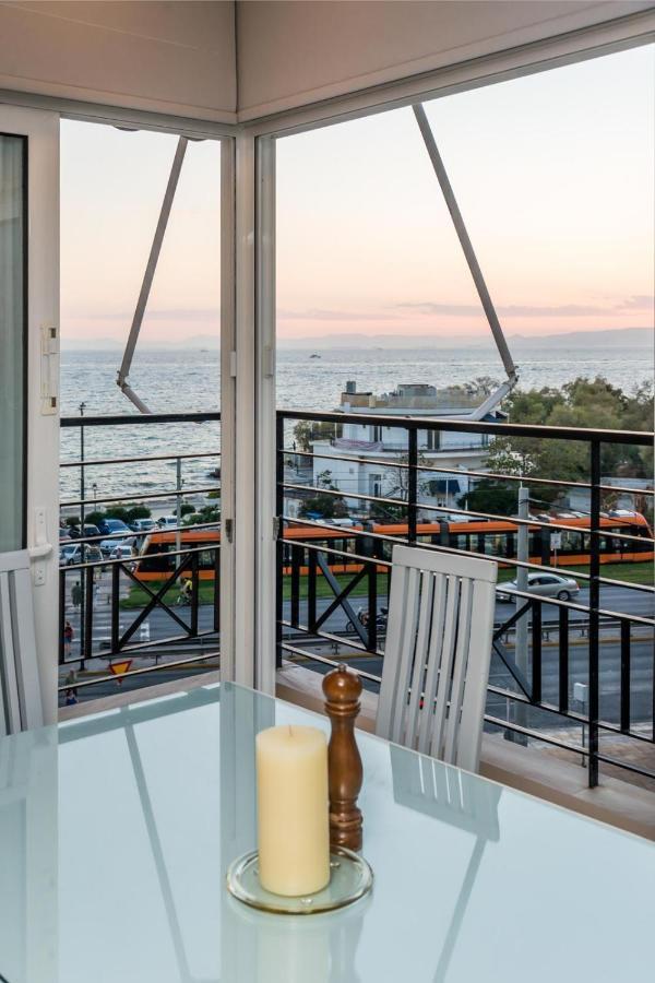 Flisvos Elite Seafront Luxury Apartment Atene Esterno foto