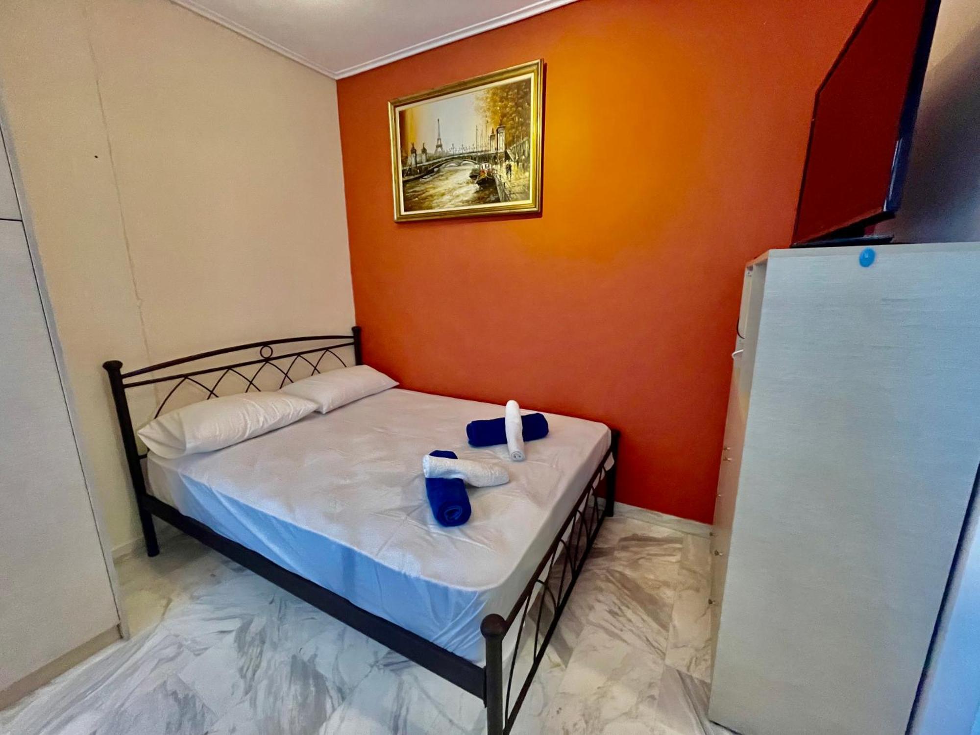 Flisvos Elite Seafront Luxury Apartment Atene Esterno foto