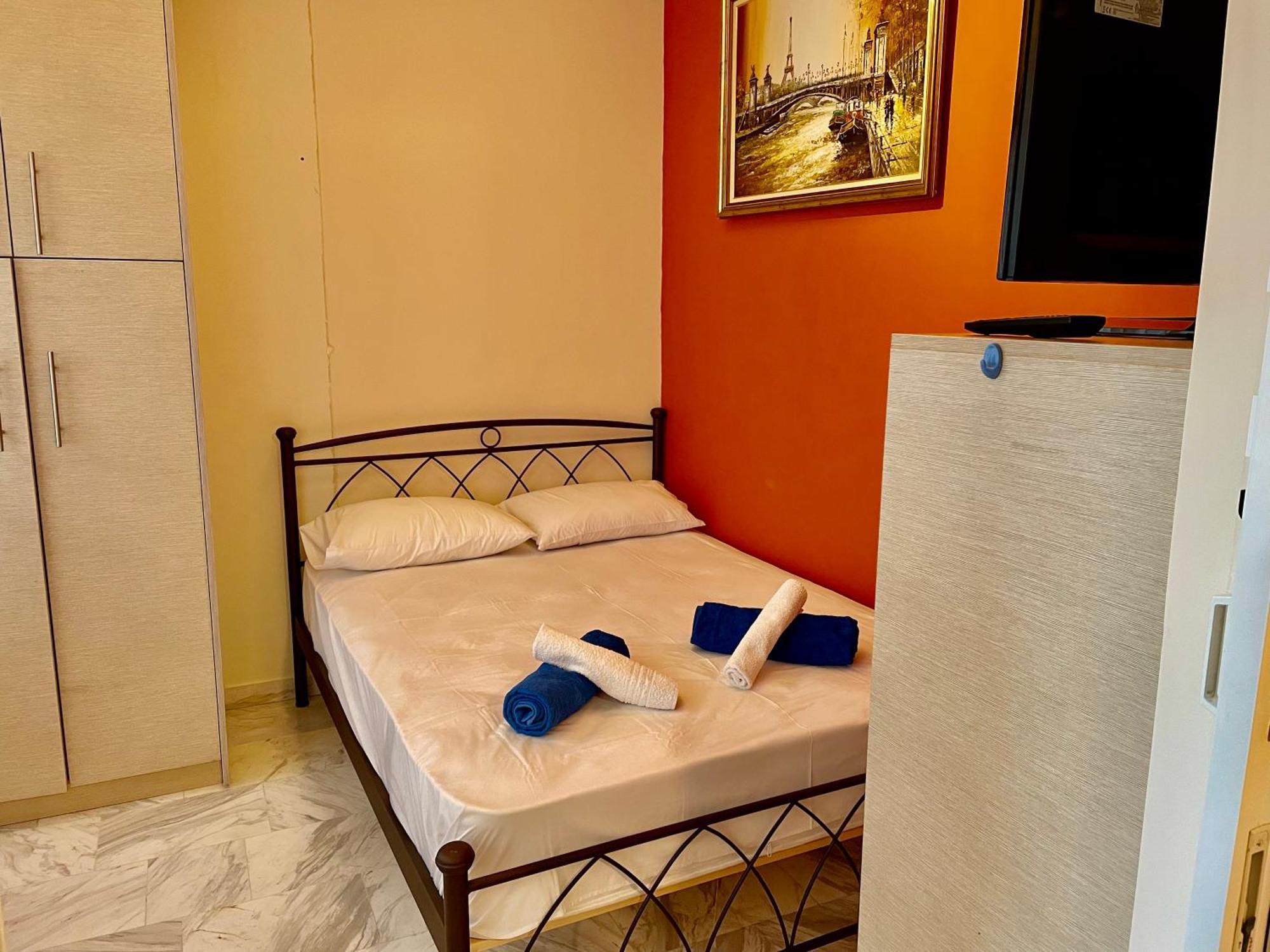 Flisvos Elite Seafront Luxury Apartment Atene Esterno foto