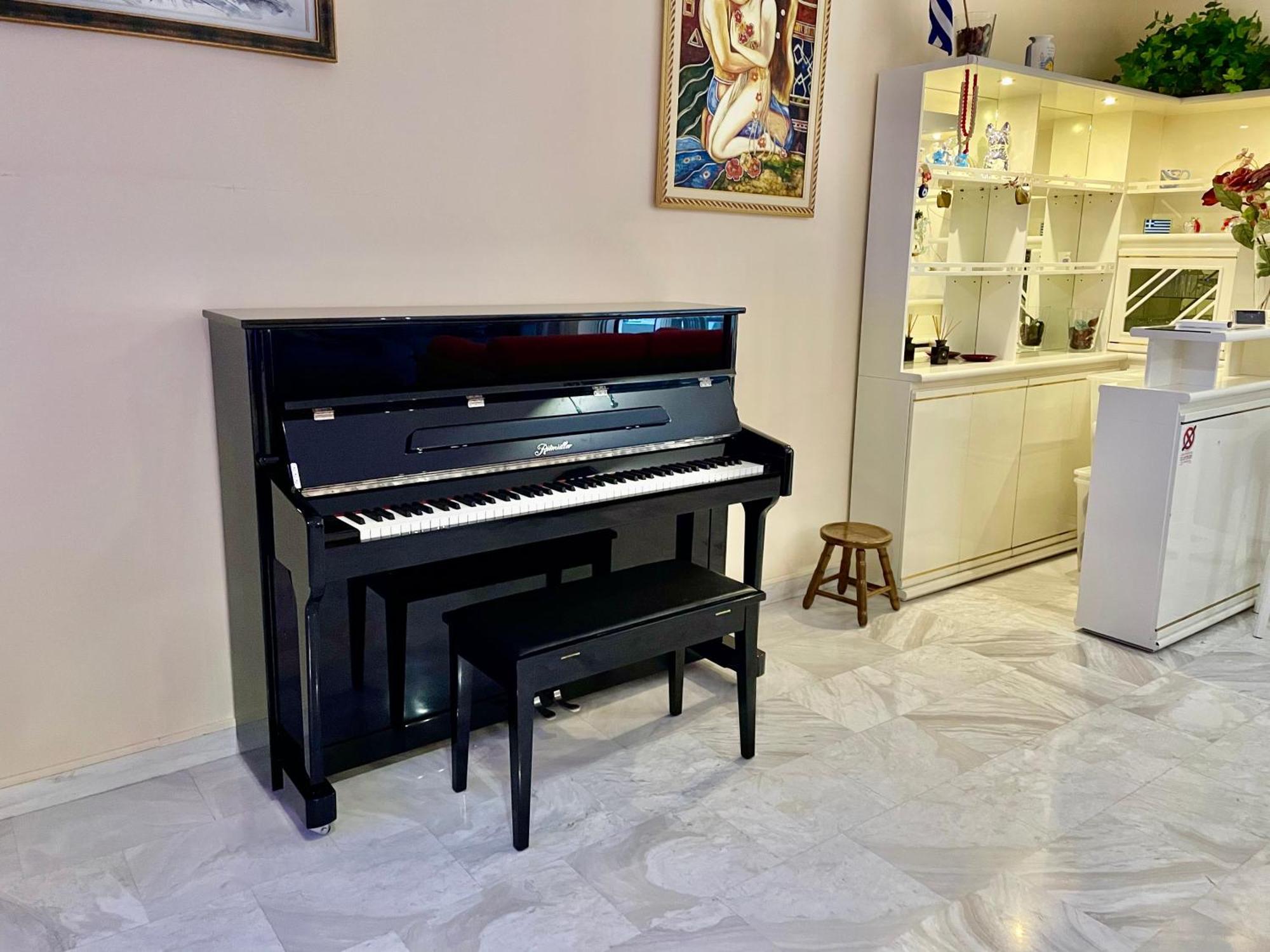 Flisvos Elite Seafront Luxury Apartment Atene Esterno foto